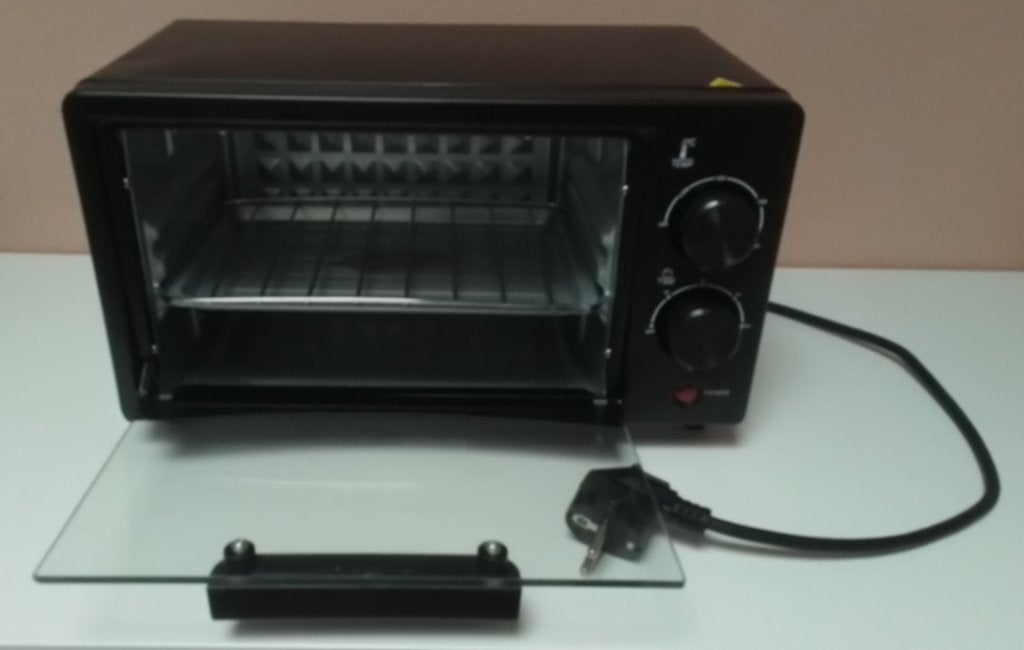 oventje. merk RAF, 600 watt., Ophalen, Zo goed als nieuw