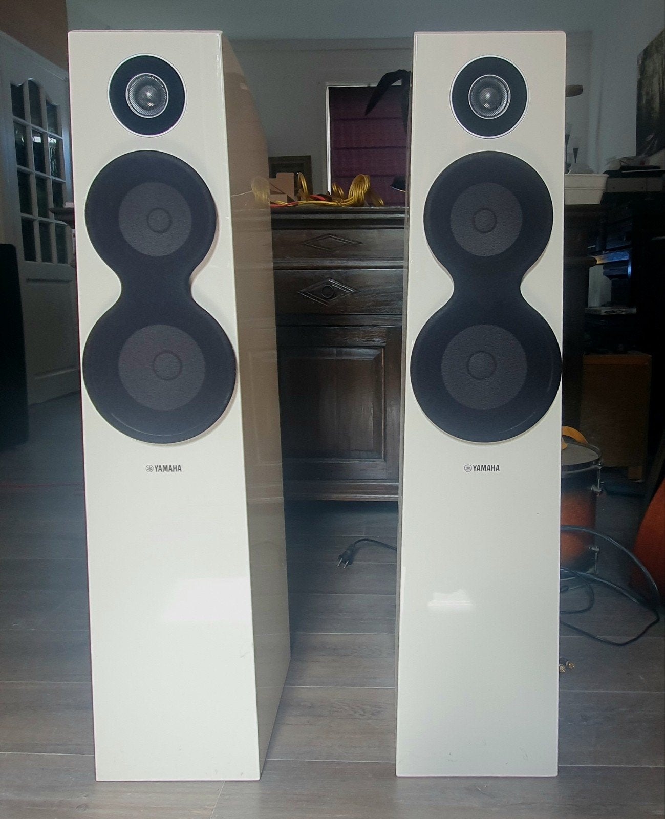 Yamaha NS-F700 Vloerstaande Luidsprekers - Wit, Audio, Tv en Foto, Luidsprekers, Vloerstaande luidspreker, Basreflex, Yamaha, Zo goed als nieuw