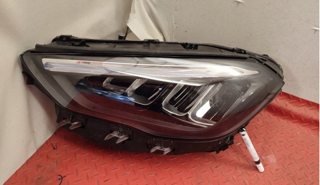 Mercedes W247 GLA LED koplamp  A2479066107, Auto-onderdelen, Niet ingevuld, Gebruikt, Mercedes-Benz, Niet ingevuld