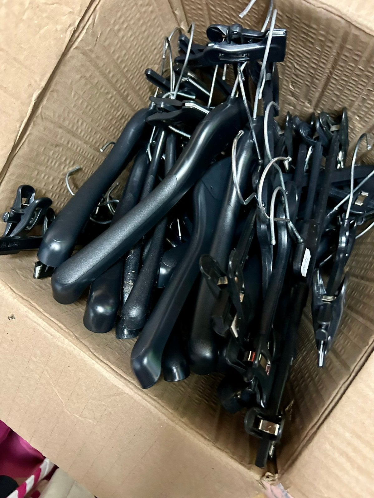 Doos vol met 3 soorten hangers 45 stuks, Ophalen of Verzenden, Zo goed als nieuw, Kunststof