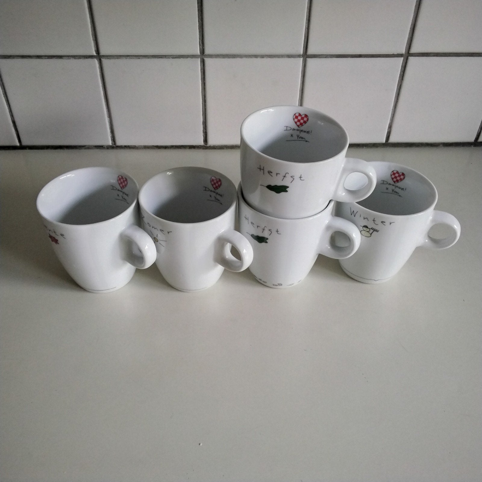 Complete serie yvon Ronald Mac Donald  mokken( 6 stuks), Ophalen of Verzenden, Porselein, Overige stijlen, Kop(pen) en/of Schotel(s)