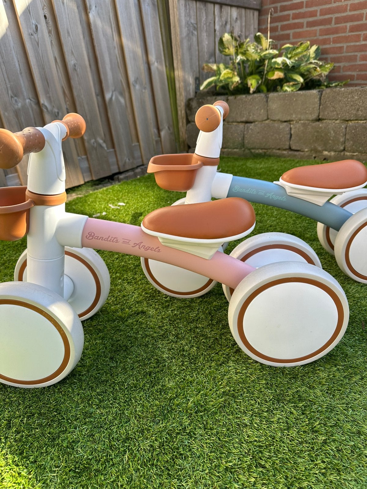 Twee leuke loopfietjes, Ophalen, Zo goed als nieuw, Minder dan 16 inch