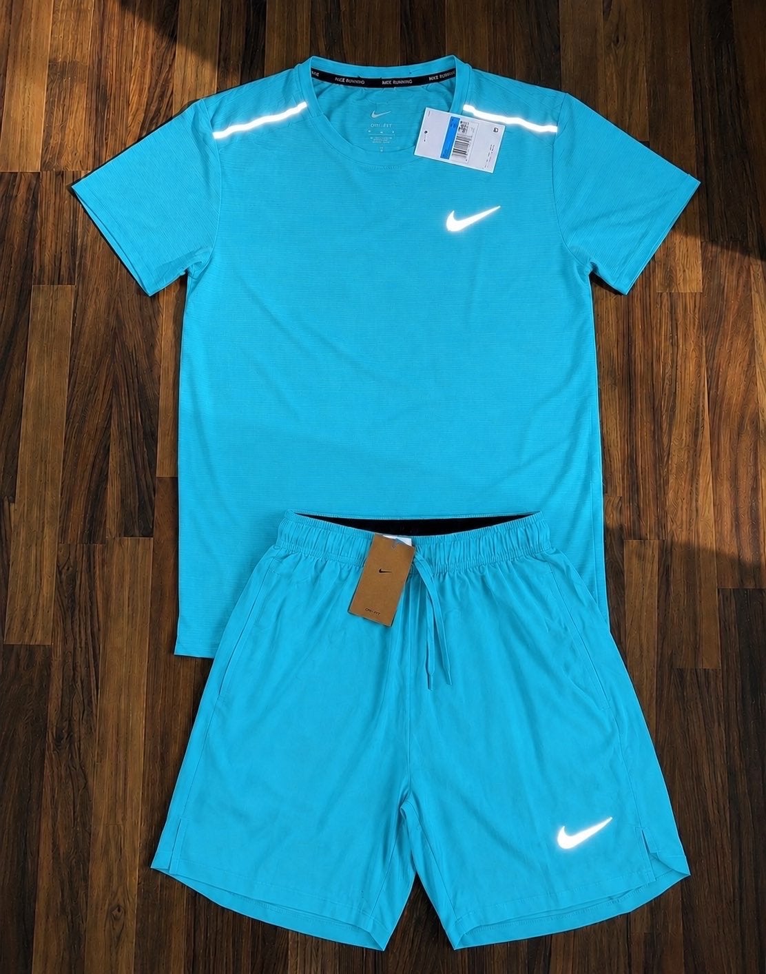 Nike Miller Setje - Gloednieuw met prijskaartjes - Maat XL, Blauw, Ophalen of Verzenden, Hardlopen of Fietsen, Maat 56/58 (XL)