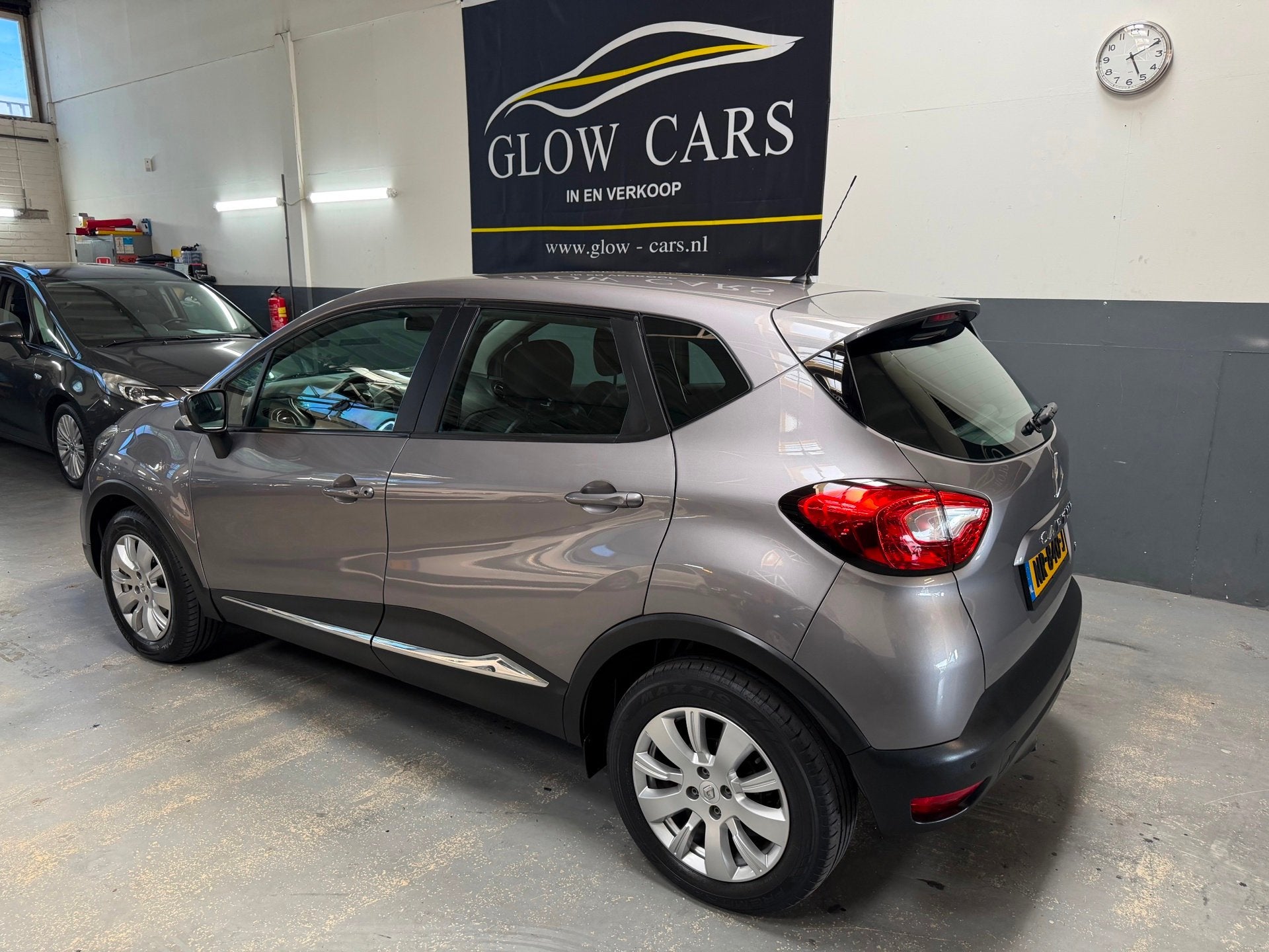 Renault Captur 1.2 TCe Expression |AIRCO|AUT|CRUISE|PDC, Auto's, Stof, Zwart, 4 cilinders, 19 km/l