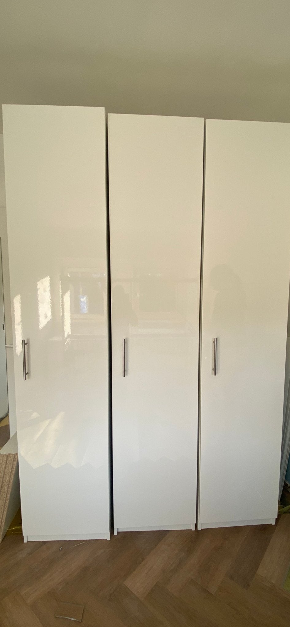 Witte IKEA Pax hoogglans kledingkast met deuren en planken, 100 tot 150 cm, 200 cm of meer, Ophalen of Verzenden, Zo goed als nieuw