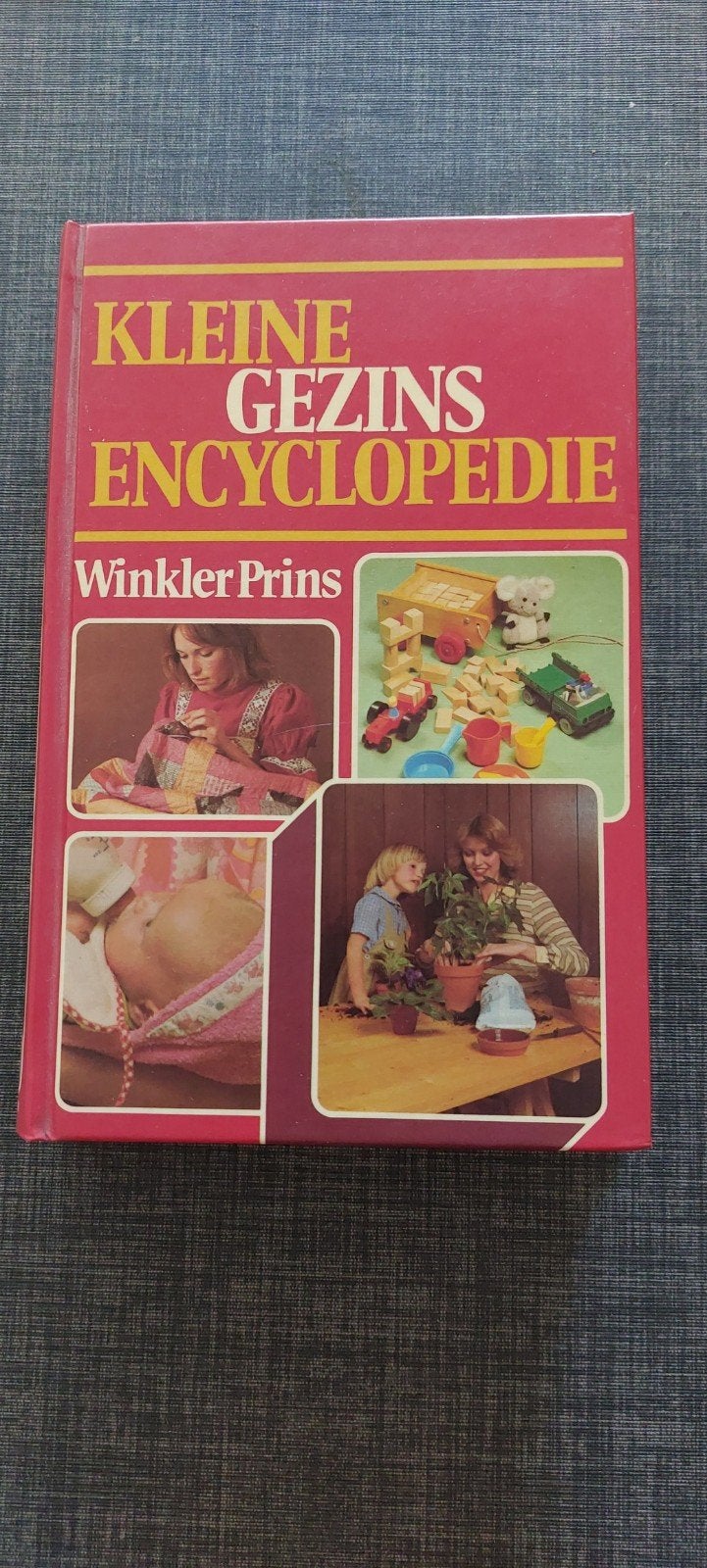 Kleine Gezinsencyclopedie Winkler Prins, Boeken, Gelezen, Ophalen of Verzenden, Los deel, Algemeen