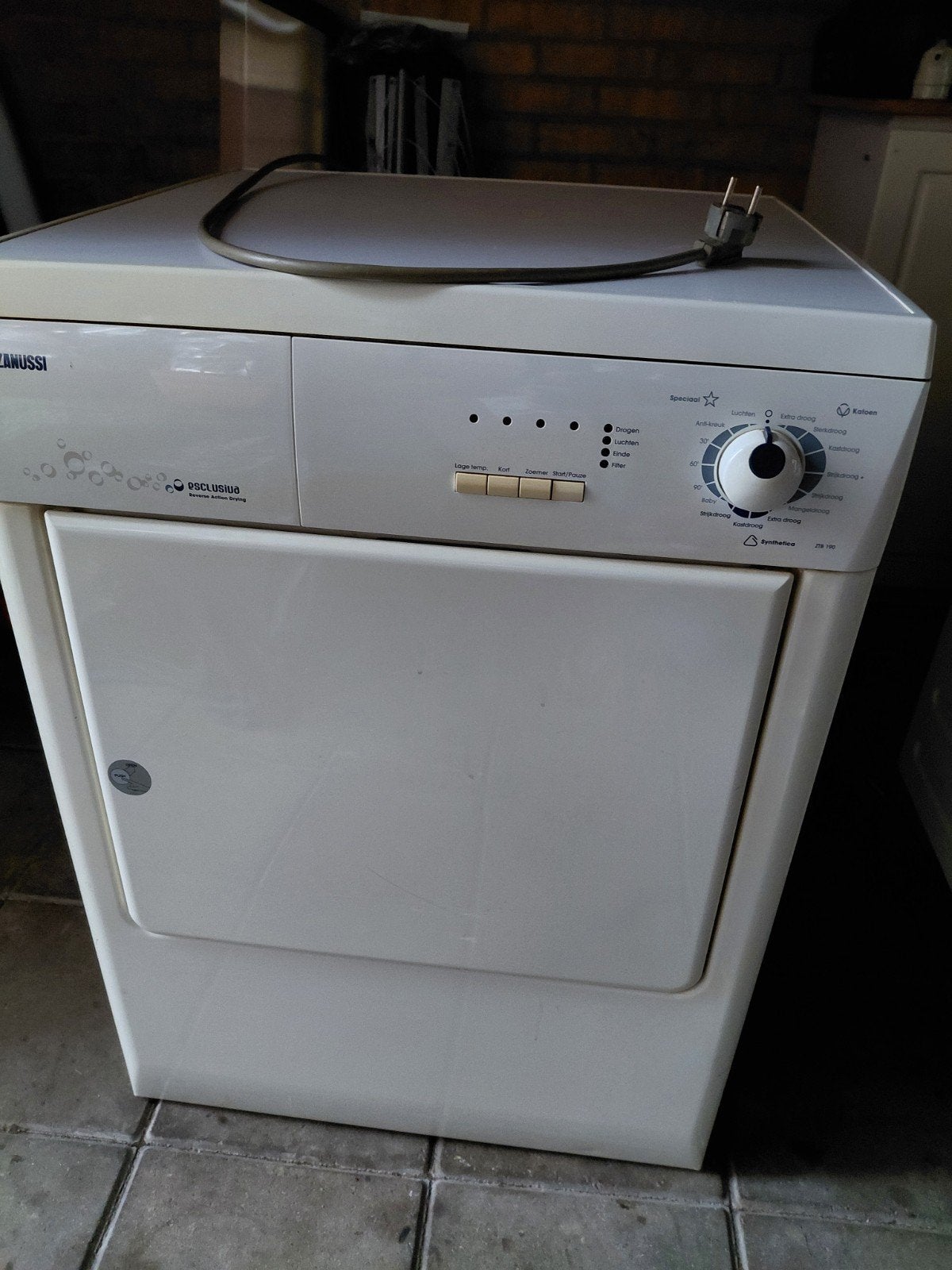 Goedwerkende Zanussi droger, Witgoed en Apparatuur, Wasdrogers, Ophalen, 6 tot 8 kg, Gebruikt, Luchtafvoer