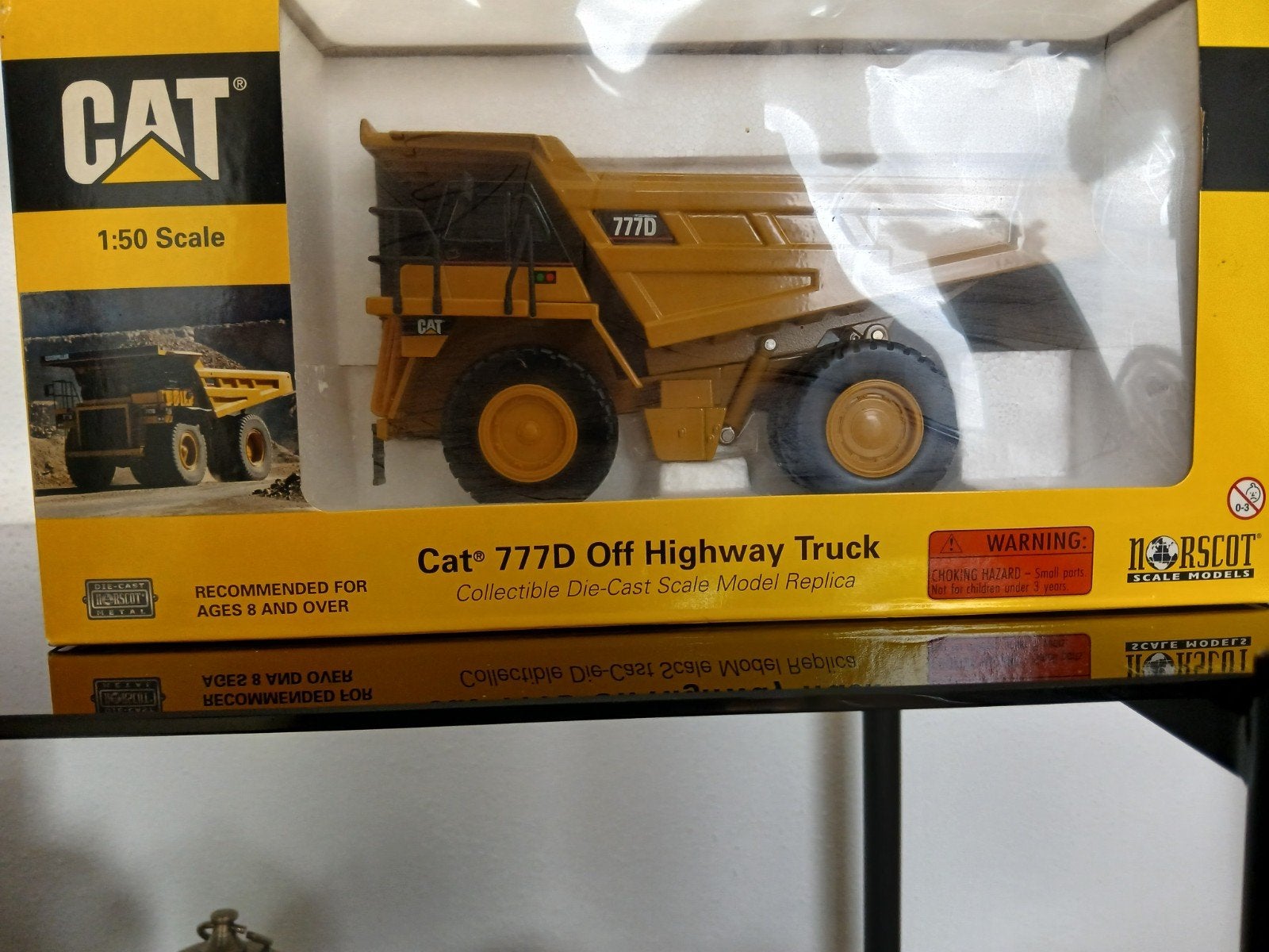 Caterpillar 777D Off Highway Truck - Schaalmodel 1:50, Ophalen of Verzenden