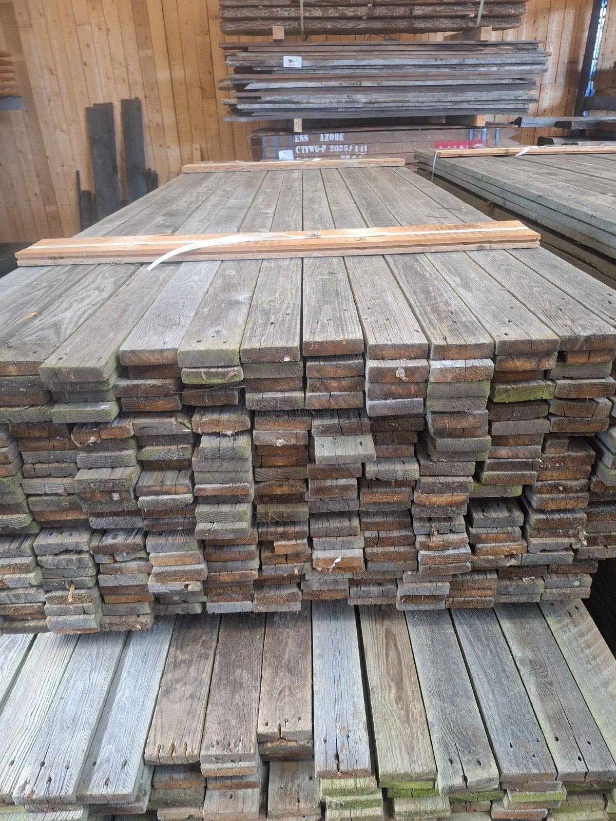 mooie  partij  sloophout  planken  barnwood, Minder dan 25 mm, Ophalen of Verzenden, Plank, 300 cm of meer