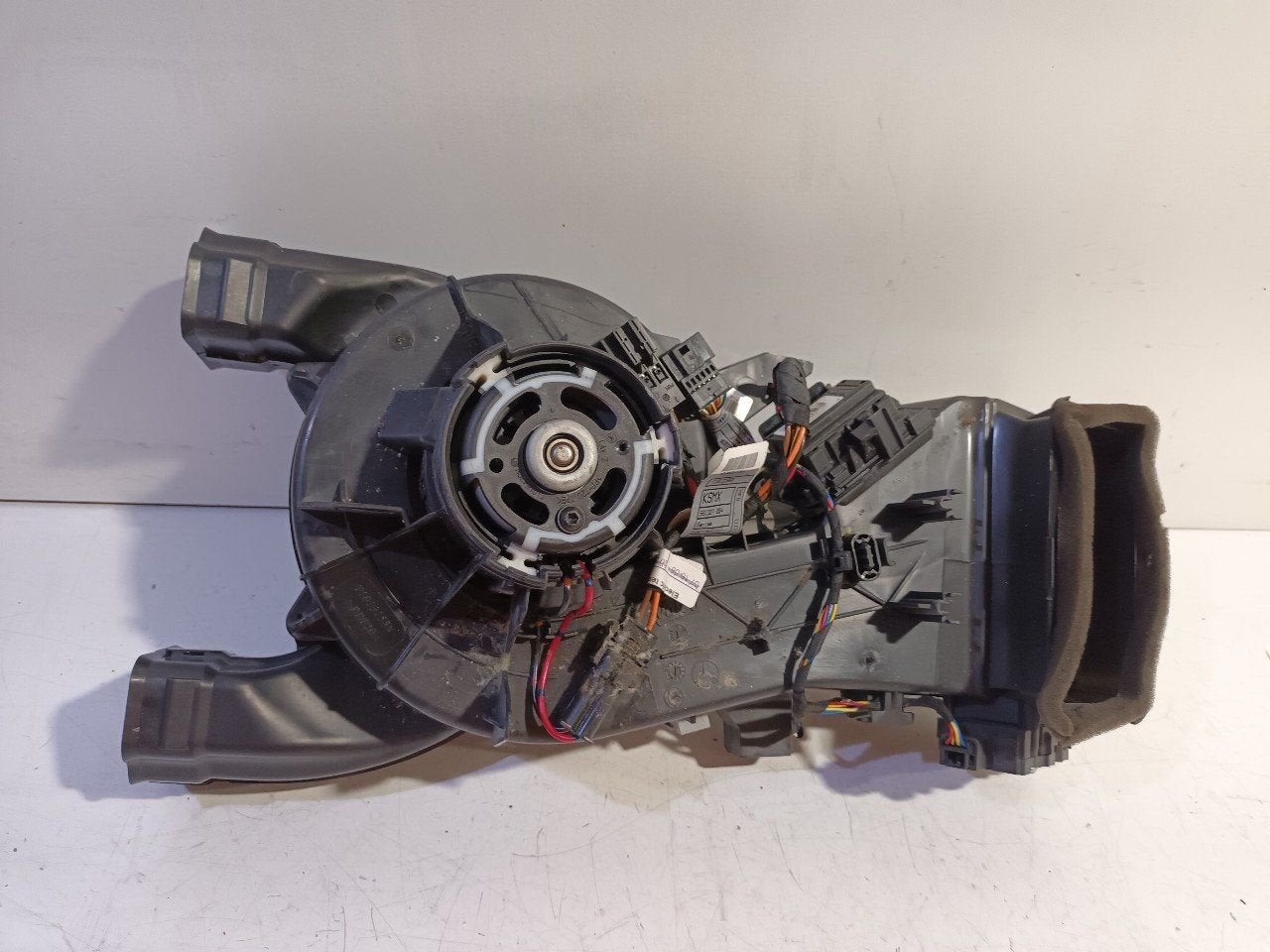 Kachel ventilator motor Mercedes-Benz GLE, Onderdelen@venauto.nl, Van der Ven Autorecycling B.V., Gebruikt, Ettenseweg 76, 4706 PB Roosendaal, The Netherlands