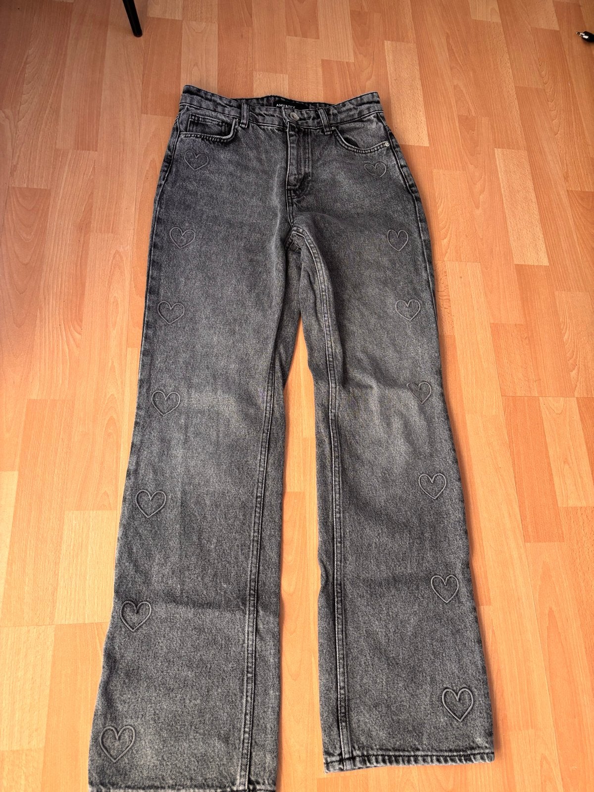 Nieuwe Amy & Ivy Grijze Wide Leg Broek met Hartjes - W25, Kleding | Dames, Ophalen of Verzenden, Nieuw, Maat 34 (XS) of kleiner