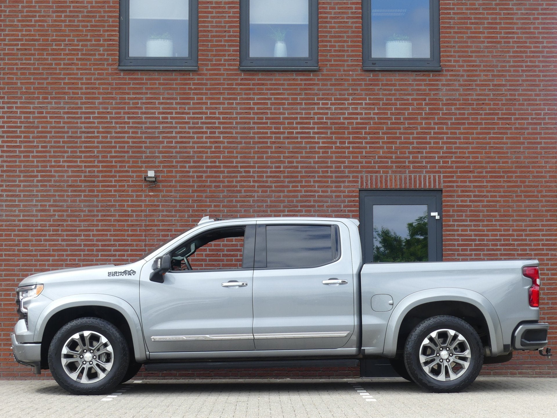Chevrolet Silverado 6.2 V8 High Country Schuifdak/Headup Dis, Auto's, Chevrolet, Automaat, Gebruikt, 426 pk, Parkeersensor