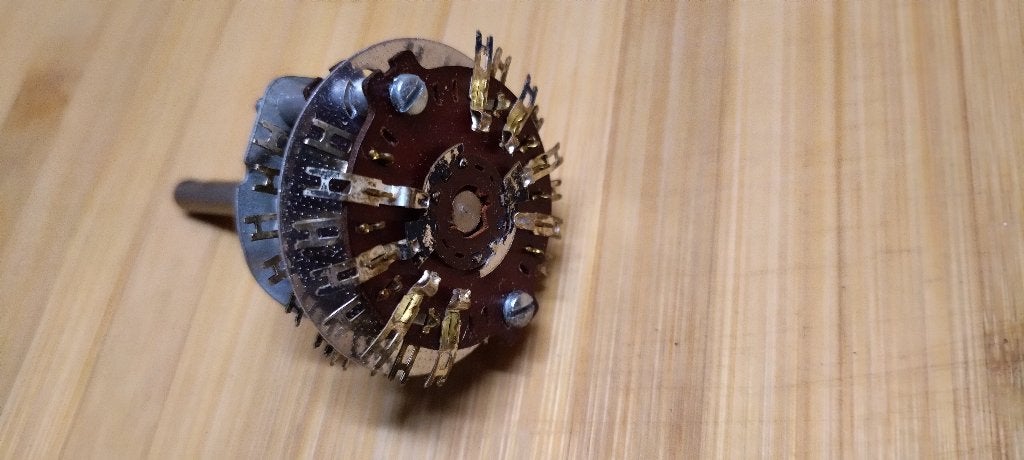 Draaischakelaar, Hobby en Vrije tijd, Elektronica-componenten, Ophalen of Verzenden, Zo goed als nieuw