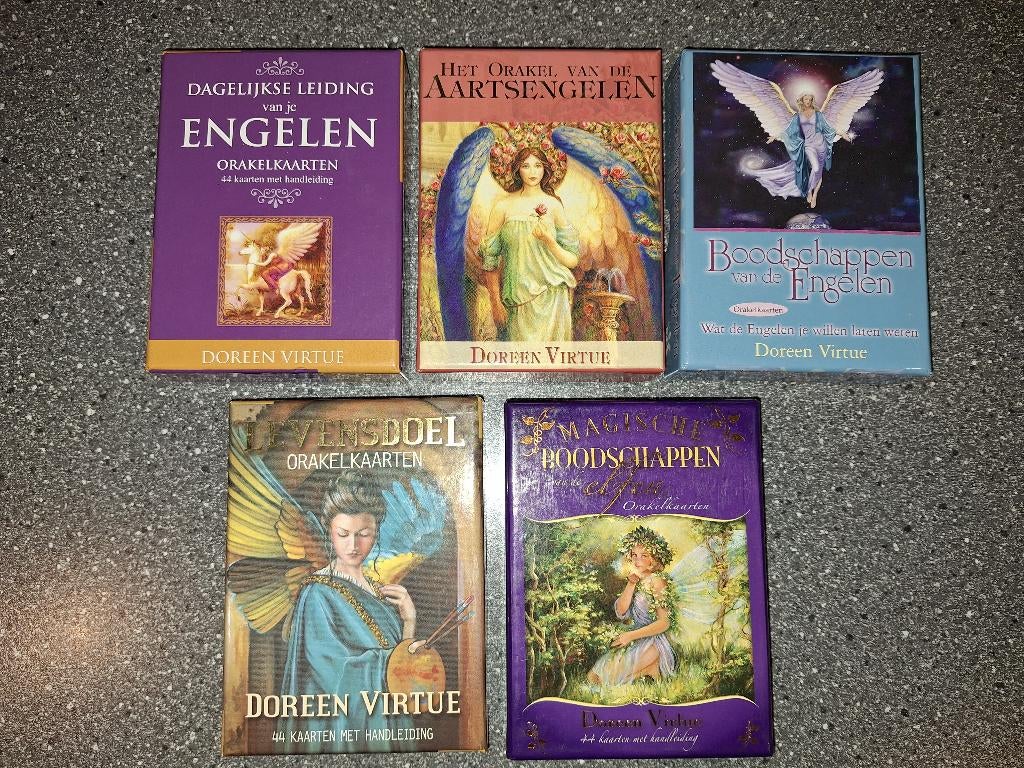 Doreen Virtue Het orakel van de aartsengelen orakelkaarten, Ophalen of Verzenden, Zo goed als nieuw, Tarot of Kaarten leggen, Overige typen