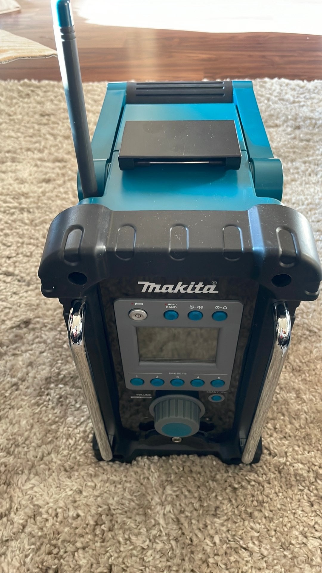 Makita BMR100 bouwradio(nieuw in doos), Ophalen of Verzenden, Nieuw, Bouwradio