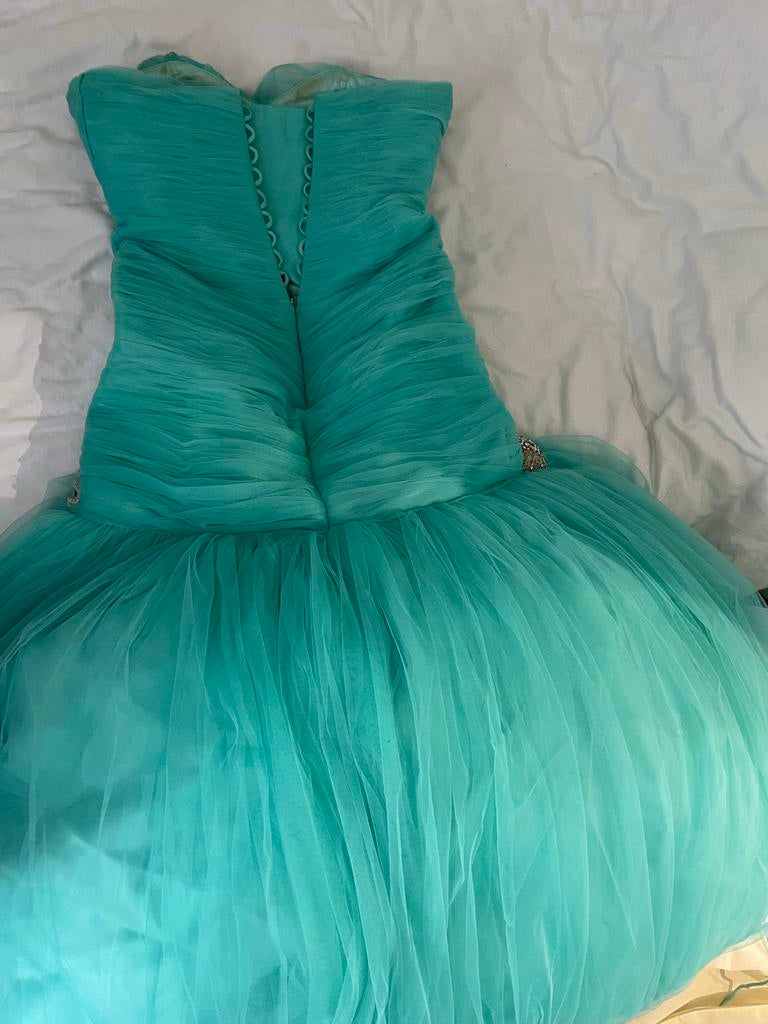Prachtige turquoise galajurk met steentjes - Rinascimento, Kleding | Dames, Blauw, Maat 42/44 (L), Ophalen of Verzenden, Gedragen