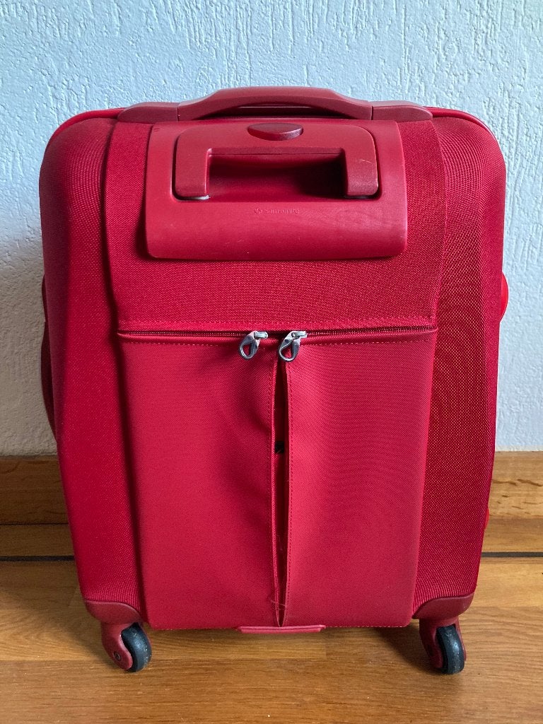 Rode rood Samsonite trolley rolkoffer koffer op 4 wieltjes, Wieltjes, 50 tot 60 cm, Hard kunststof, Ophalen of Verzenden