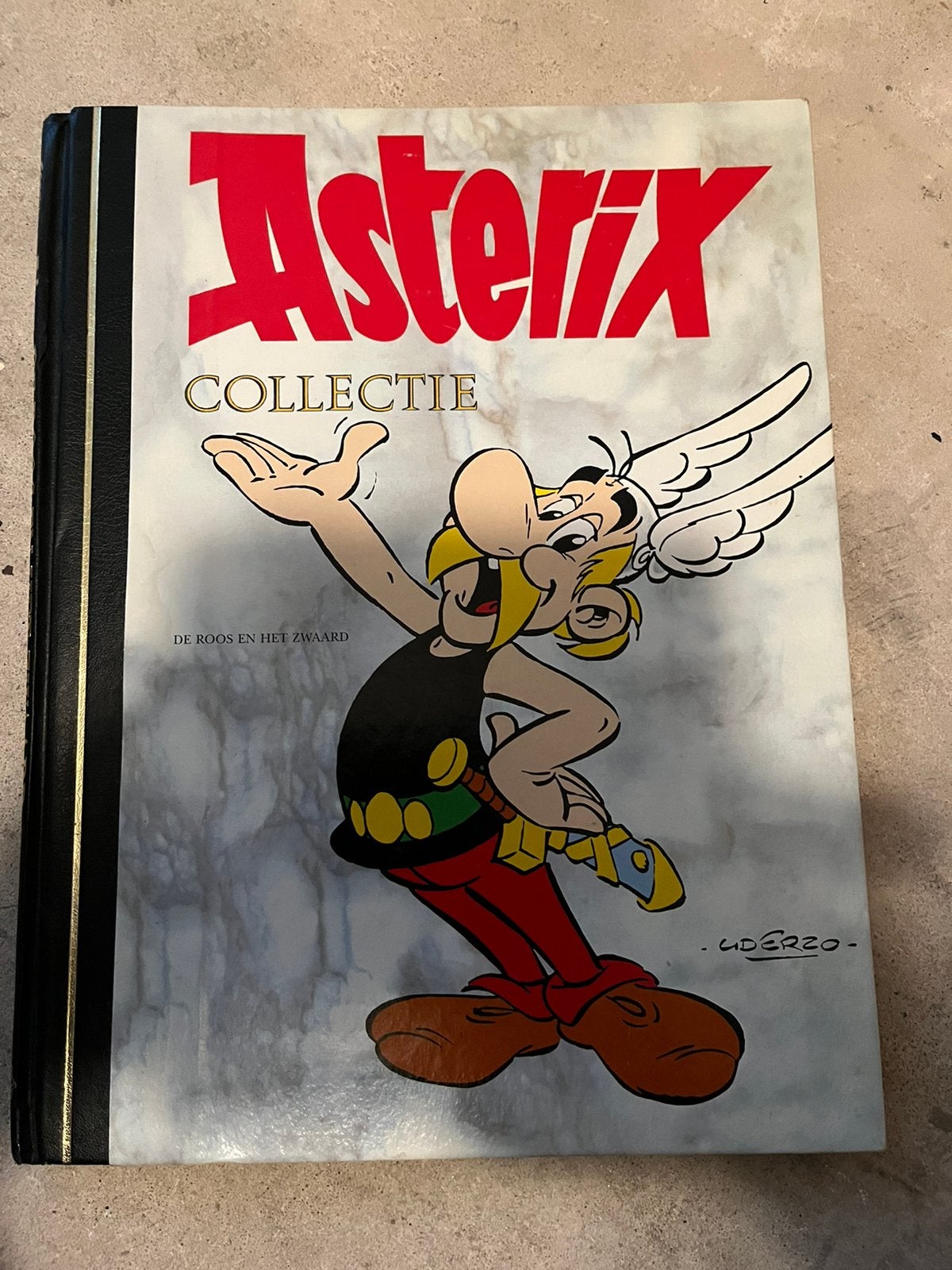 Asterix collectie stripboek ‘De roos en het zwaard’, Ophalen of Verzenden, Zo goed als nieuw, Verhalen