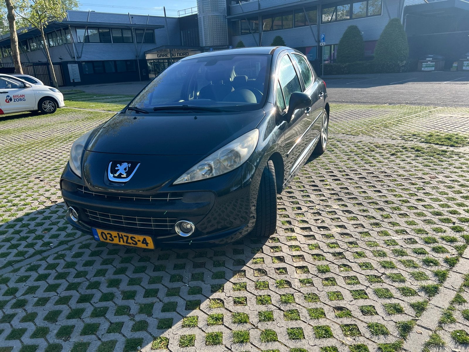 Peugeot 207 1.4 VTI 16V 5DRS 2008 Zwart, Voorwielaandrijving, 1153 kg, Zwart, Handgeschakeld