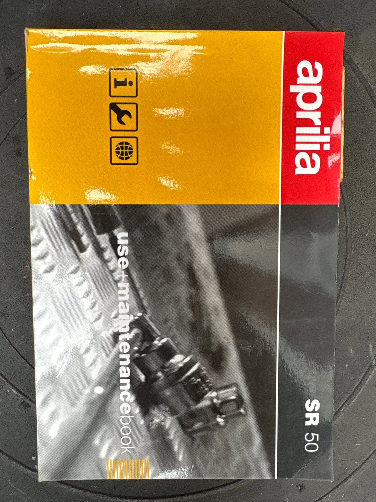 Aprilia SR 50 Gebruikers- en Onderhoudshandboek, Ophalen of Verzenden, Gebruikt
