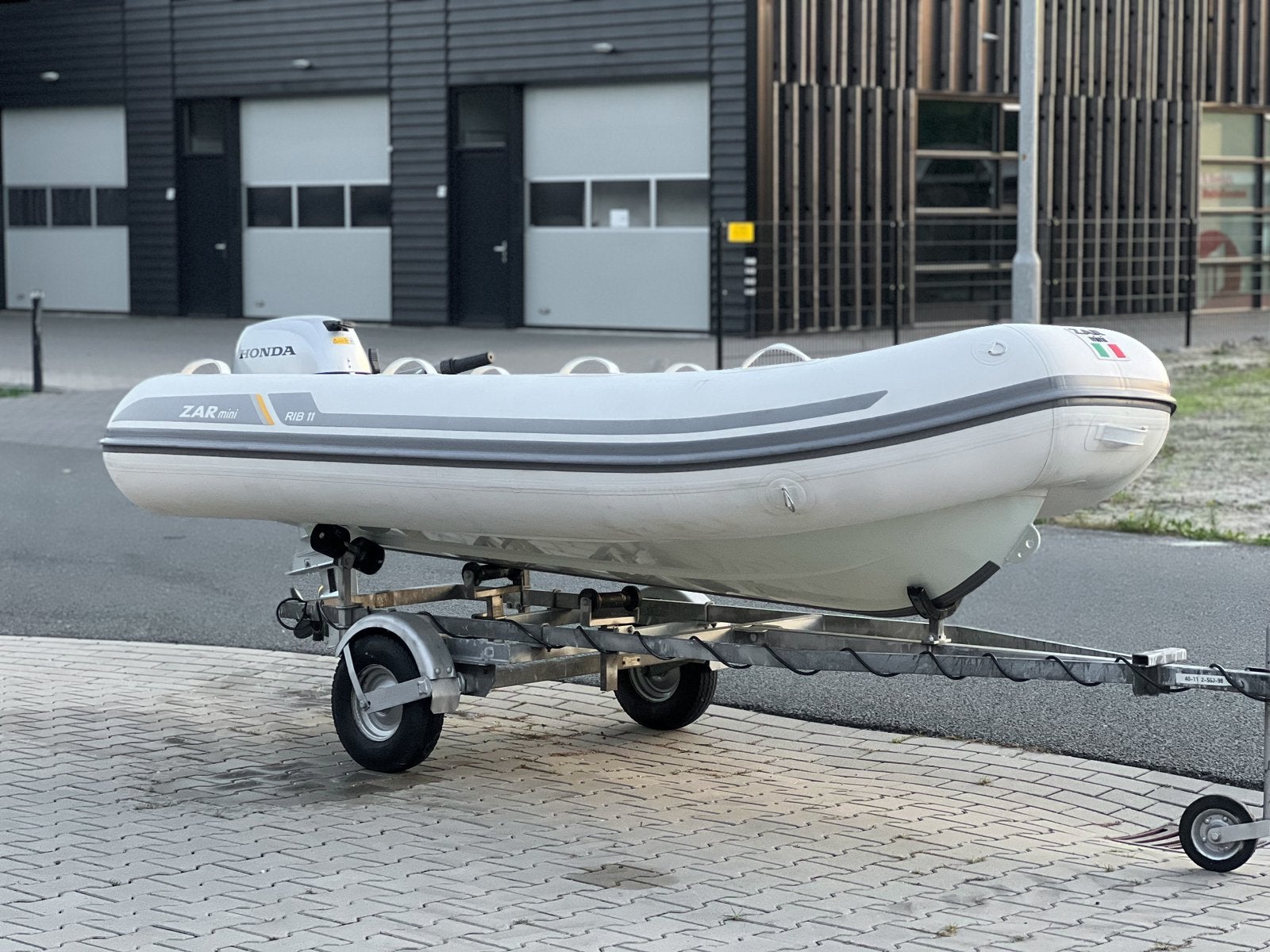 3,30m aluminium bodem rib met 20pk Honda motor, Ophalen of Verzenden, Zo goed als nieuw, Overige typen, Motorboot