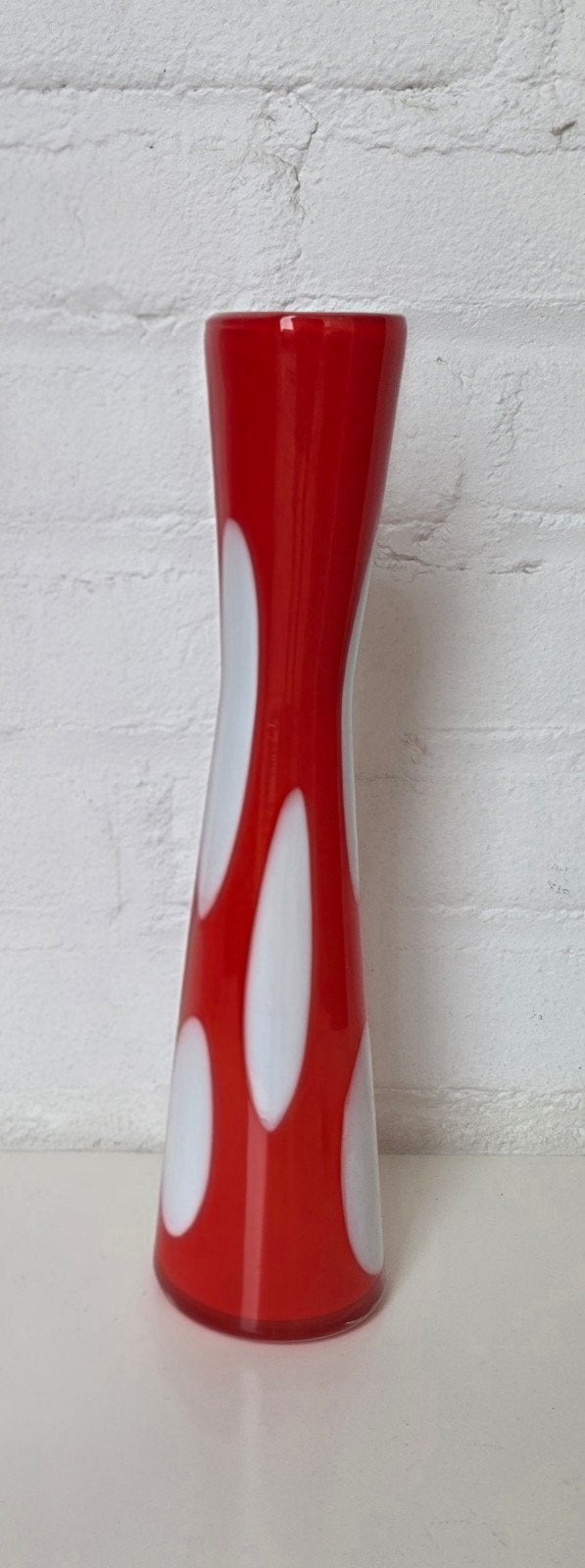 Retro, glazen vaas, 30 cm, Ophalen of Verzenden, Rood, Glas