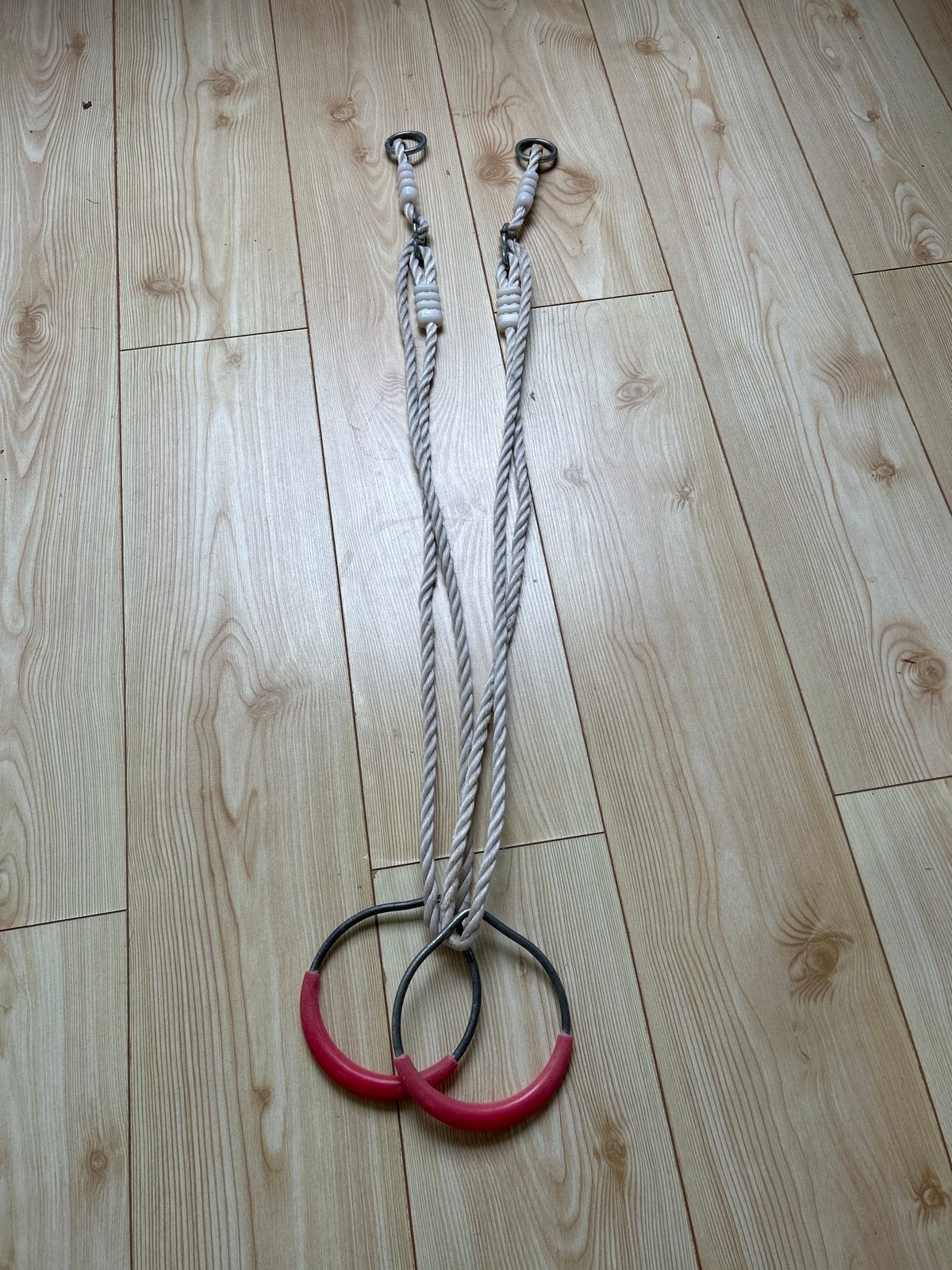 Turnringen met touwen, Sieraden, Tassen en Uiterlijk, Ringen, Gebruikt, Dame of Heer, Rood, Overige materialen, Ophalen