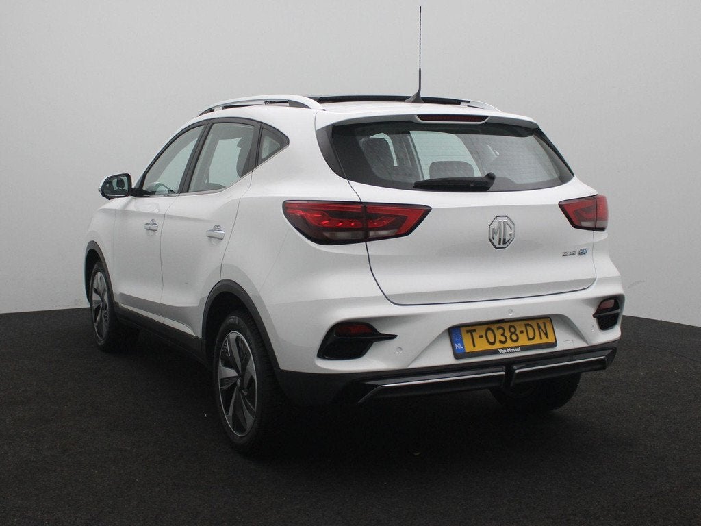 MG ZS EV Long Range Luxury 70 kWh | Camera | Apple Carplay |, Auto's, MG, 12 maanden, Gebruikt, ZS, Wit