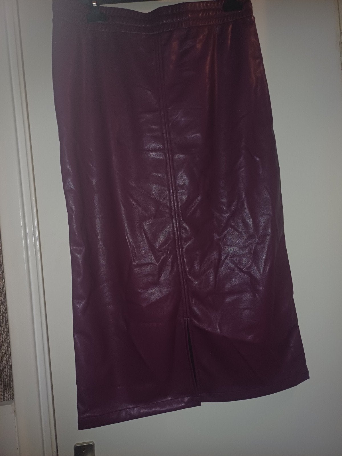 Kesari Zusje Mi Piace Bordeaux leatherlook lange rok M, Kleding | Dames, Maat 38/40 (M), Kesari Zusje Mi Piace, Ks, Ophalen of Verzenden
