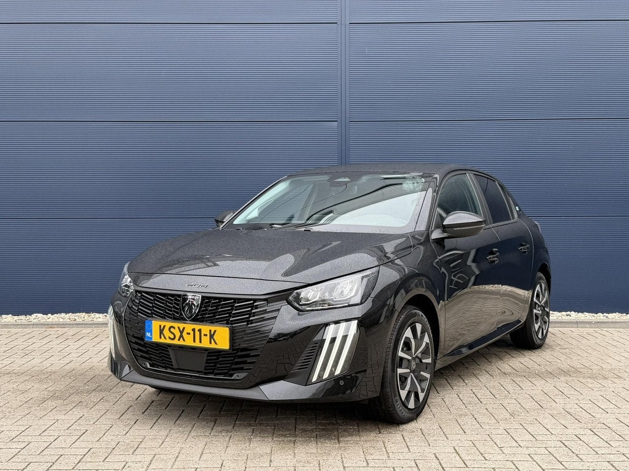 Peugeot e-208 EV Allure 51 kWh | achteruitrijcamera | Apple, Auto's, Automaat, Gebruikt, 156 pk, Parkeersensor