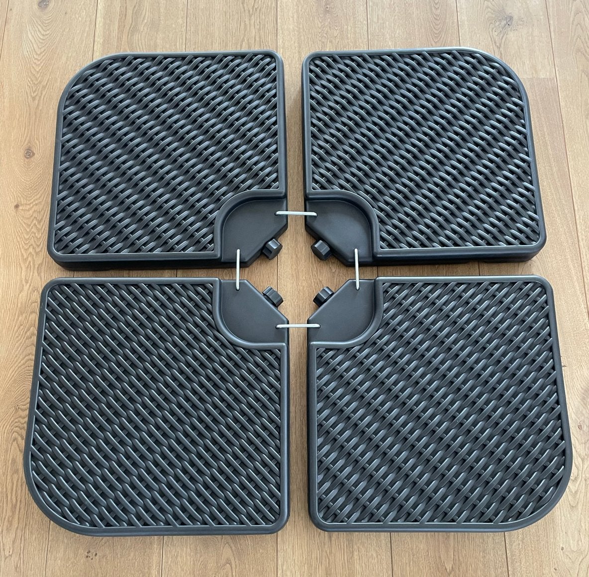 Gloednieuwe parasolvoet - Zware kwaliteit rotan-look, Nieuw, Ophalen of Verzenden, 1 tot 2 meter, Parasolvoet
