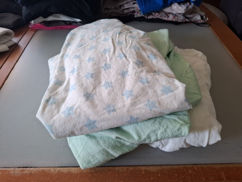 ledikant hoeslakentjes en dekbedhoesje, Kinderen en Baby's, Babywiegjes en Ledikanten, Ophalen of Verzenden, Gebruikt, Ledikant