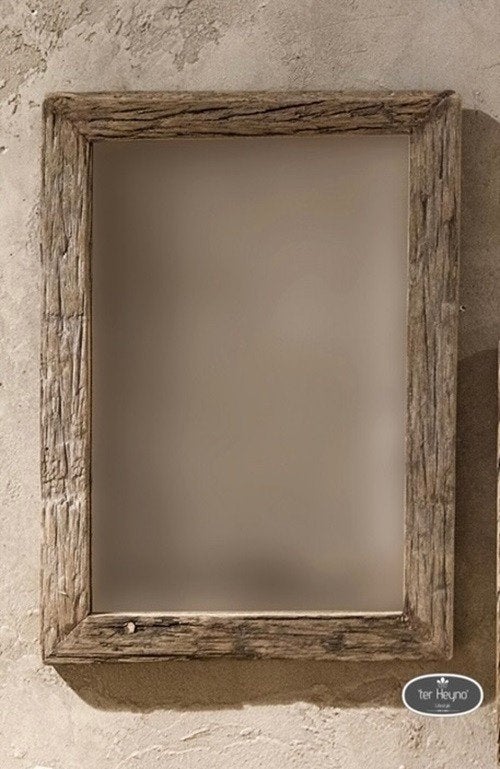Oud houten truckwood spiegel hout oude stoer sober landelijk, Huis en Inrichting, Woonaccessoires | Spiegels, Minder dan 50 cm