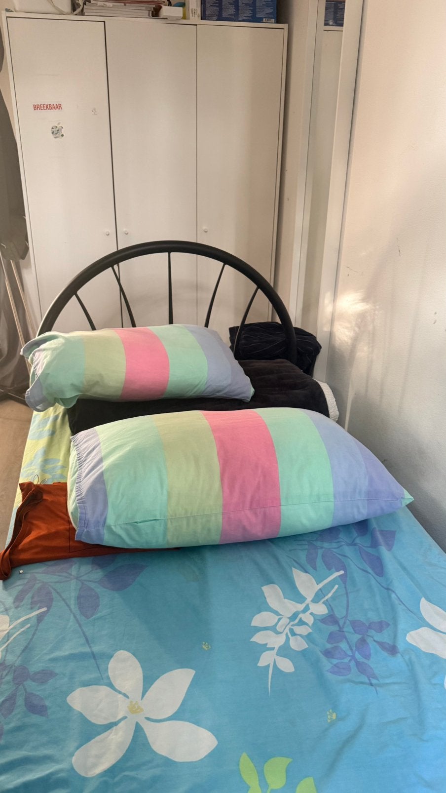 bed 90x200 moii condtion met lattenbodem/base, Ophalen, Zo goed als nieuw