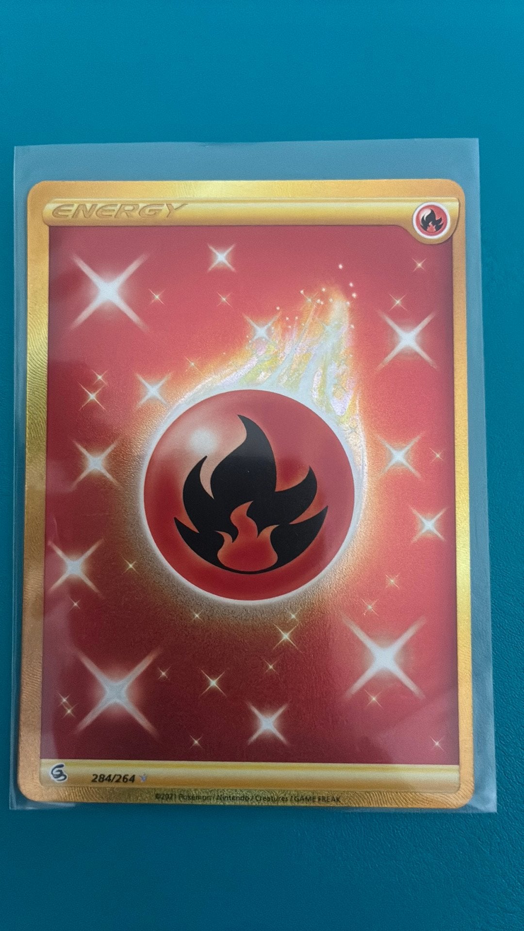 Fire Energy gold card 284 - Fusion Strike, Ophalen, Zo goed als nieuw