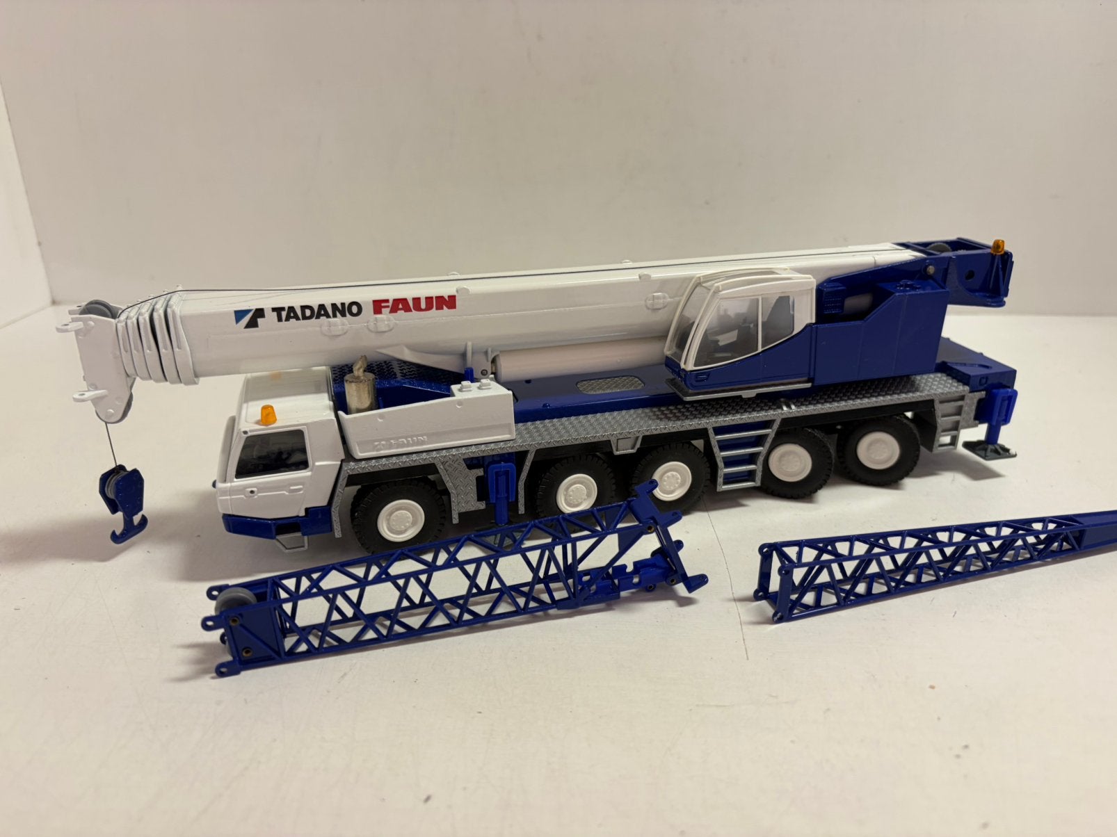 TADANO FAUN ATF 160G-5 TELEKRAAN, Hobby en Vrije tijd, Ophalen of Verzenden, Zo goed als nieuw, Bus of Vrachtwagen