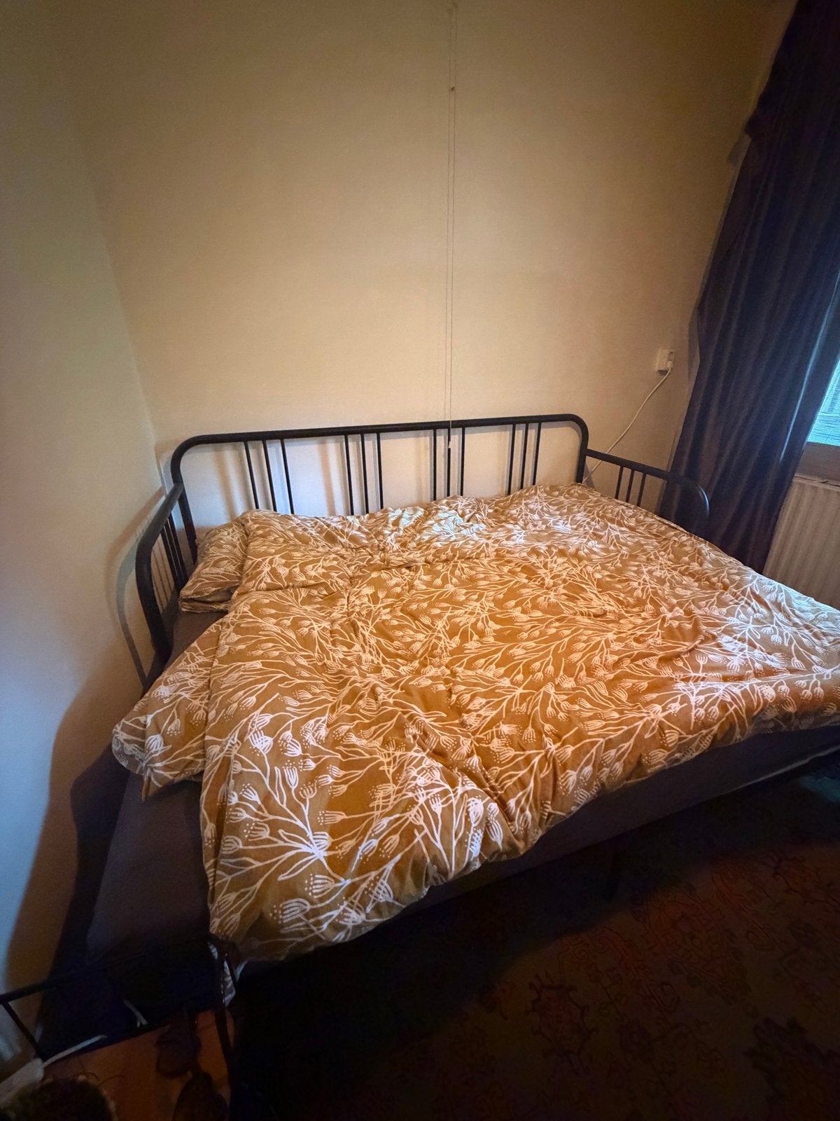 Gratis! Uitschuifbaar Logeerbed - Amersfoort, Zwart, Tweepersoons, Ophalen of Verzenden, Overige maten