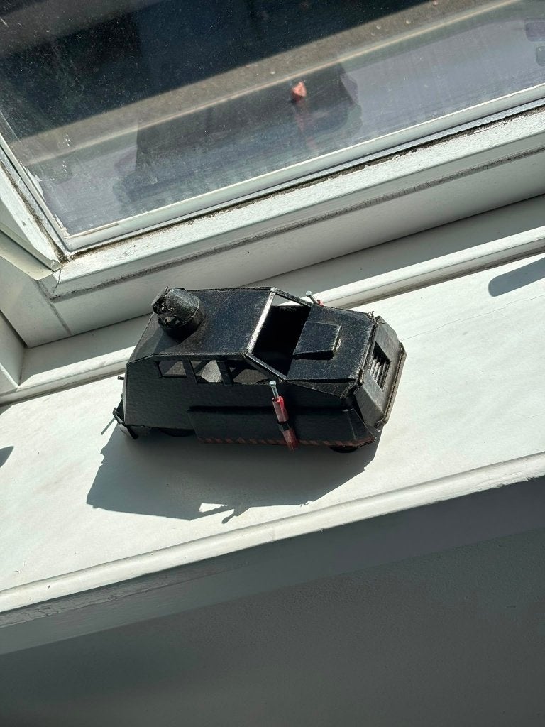 handgemaakte tiv 2 auto van karton, Ophalen of Verzenden, Landmacht, Nederland
