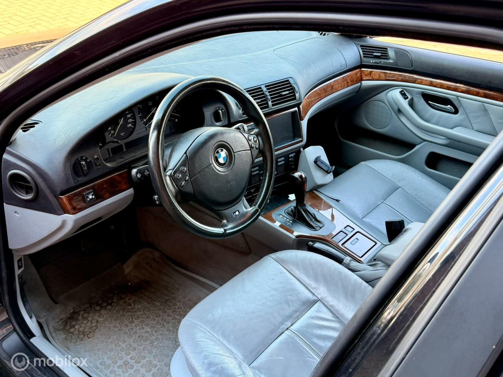 Mooie BMW e39 528i Touring op lpg youngtimer, nieuwe apk, foto 10