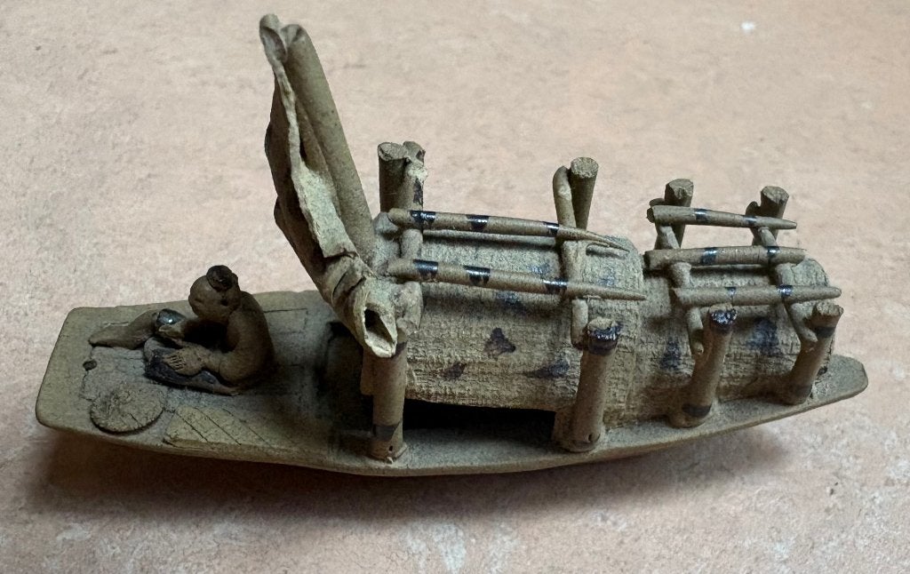 Twee Chinese miniatuurtjes ('Mud Men'), Antiek en Kunst, Kunst | Niet-Westerse kunst, Steen/keramiek, Bruin, Handgemaakt, Ophalen of Verzenden