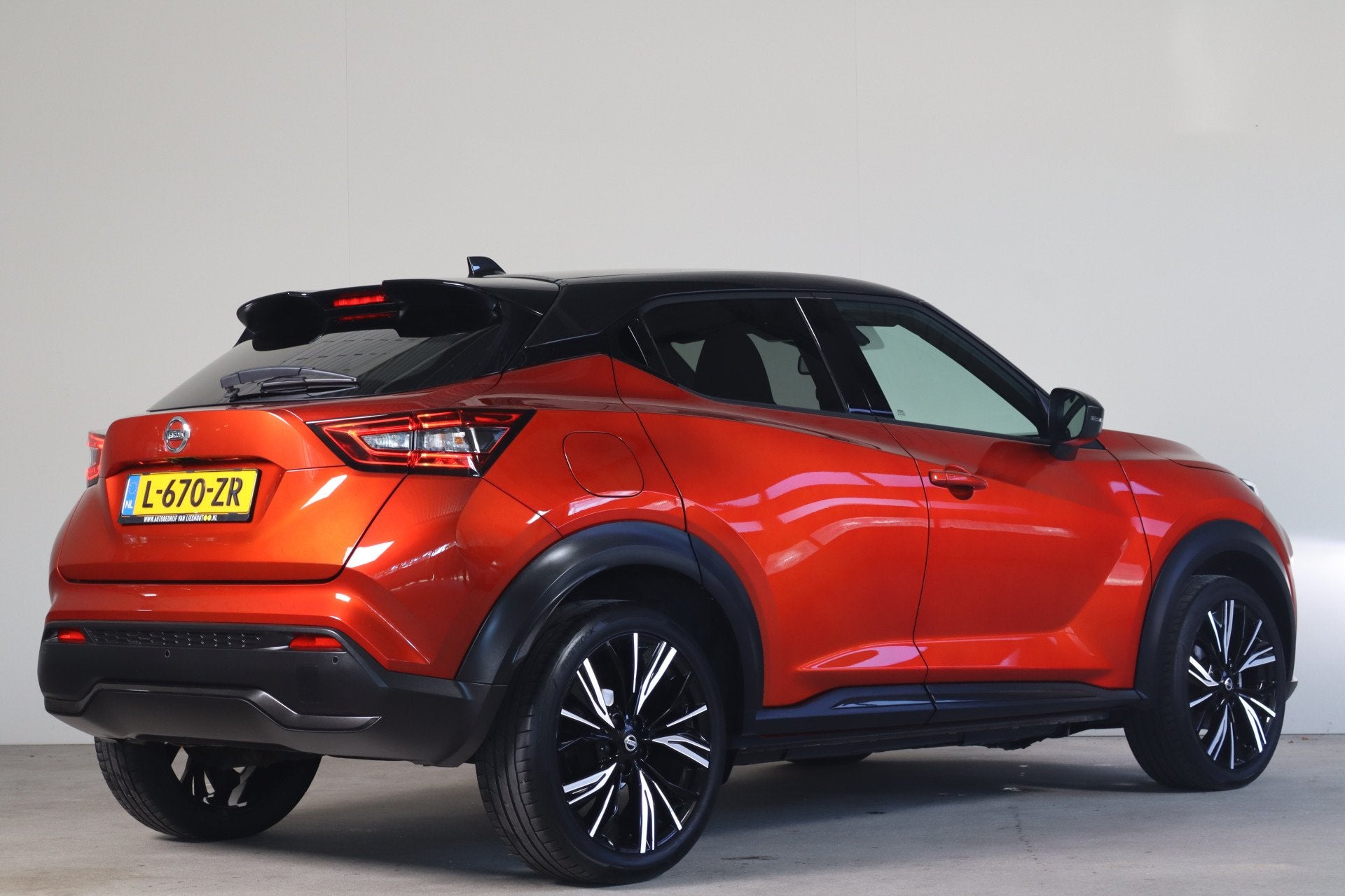 Nissan Juke 1.0 DIG-T N-Design - NL Auto! Camera I Keyless E, Auto's, Stof, Euro 6, 116 pk, Origineel Nederlands