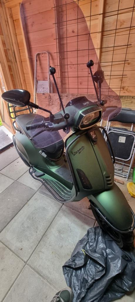 Vespa Sprint 2018 4t iget nieuwstaat weinig km snor, Ophalen, Zo goed als nieuw, Benzine, Overige modellen