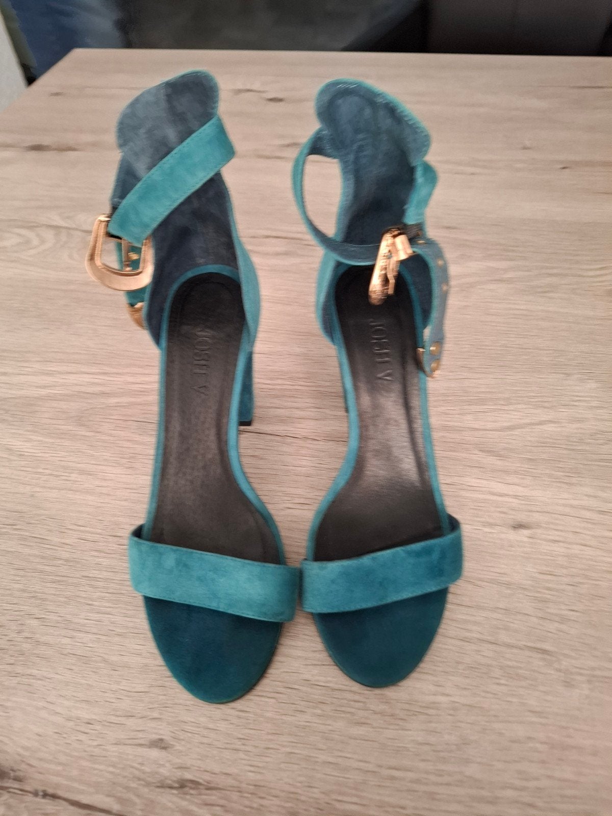 Stijlvolle turquoise suède sandalen met hak van JOSH V, JOSH V, Overige kleuren, Zo goed als nieuw, Sandalen of Muiltjes