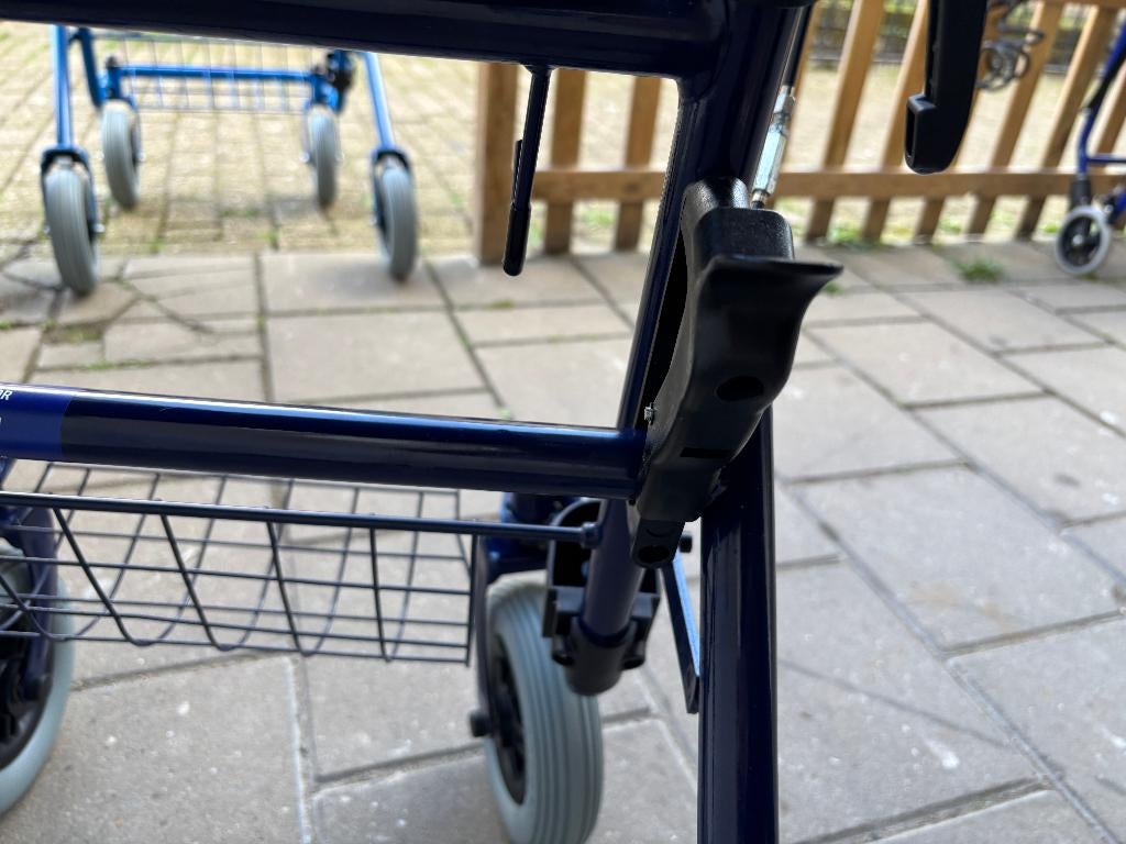 Nr 3… Rollator Days donkerblauw NIEUWE WIELEN, Diversen, Rollators, Gebruikt, ., Opvouwbaar, .