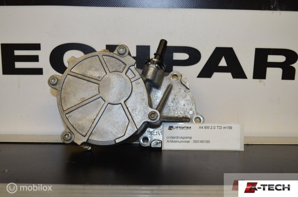 Vacuumpomp Audi A4 A5 B9 2.0 TDI ('15-'18) 05l145100, Auto-onderdelen, Audi, Gebruikt, Audi, Ophalen of Verzenden