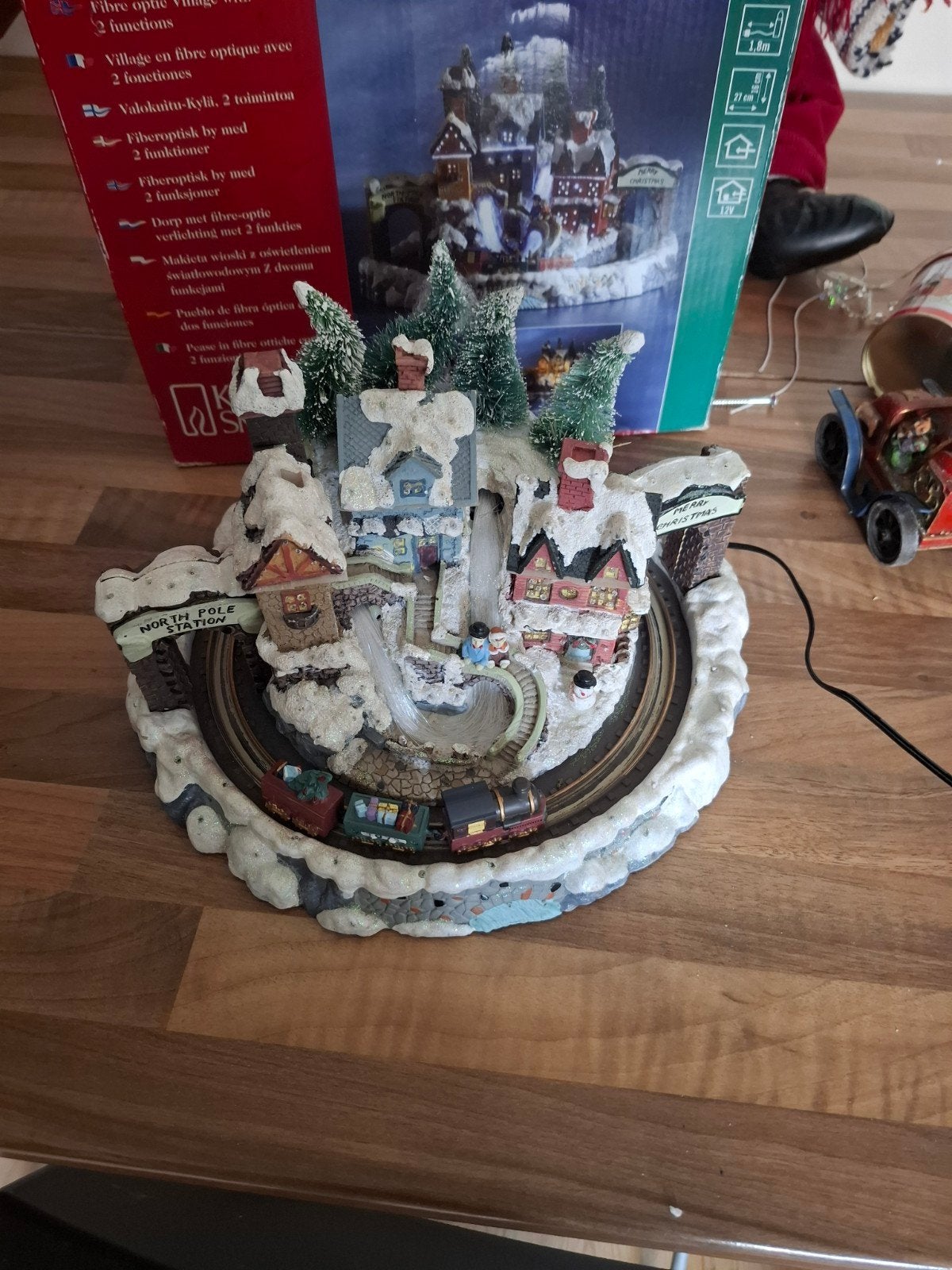 konstsmide treinbaan  met licht en dorpje, Diversen, Ophalen of Verzenden, Zo goed als nieuw