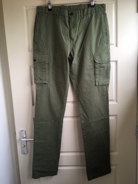 Nieuwe broek van Tommy Hilfiger Denton groen maat 30/34, Kleding | Heren, Broeken en Pantalons, Tommy Hilfiger, Nieuw, Overige maten