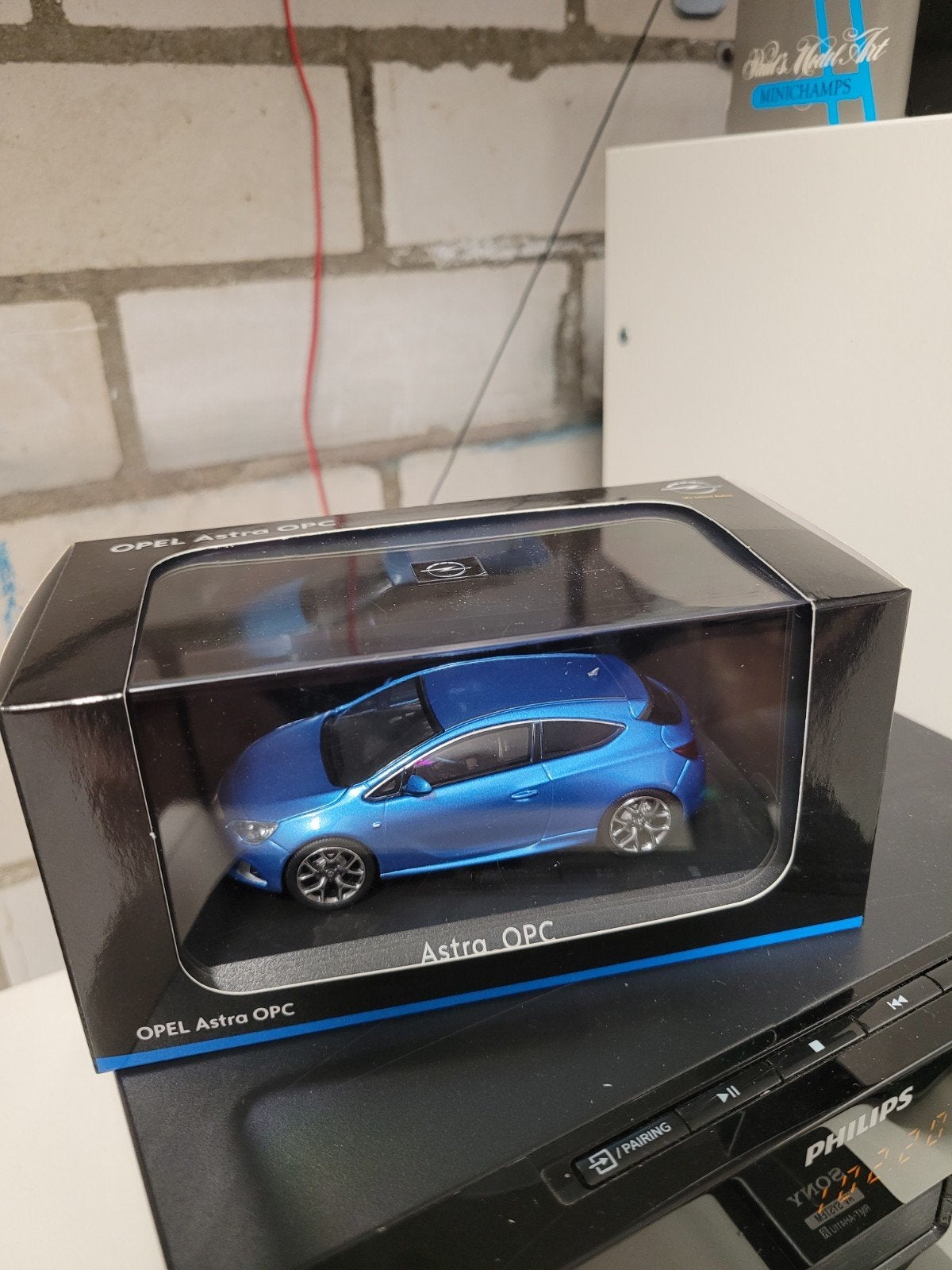 opel astra opc schuco 1:43, Hobby en Vrije tijd, Modelauto's | 1:43, Ophalen of Verzenden, Zo goed als nieuw, Auto, Schuco