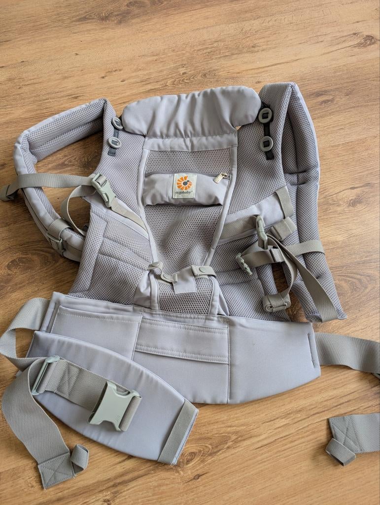 Ergobaby draagzak, Kinderen en Baby's, Babydragers en Draagdoeken, Buik of Rug, Zo goed als nieuw, Draagzak, Ophalen