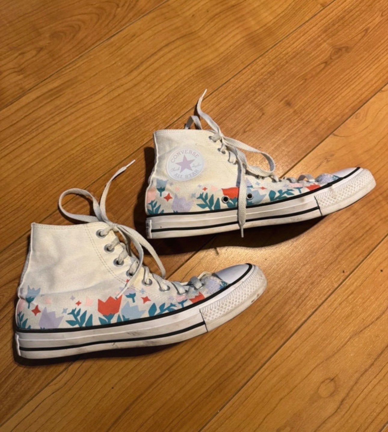 Mooie Converse All Star sneakers maat 40 met bloemenprint, Ophalen of Verzenden, Gedragen, Wit, Sneakers of Gympen